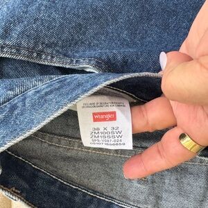 Wrangler Classic Blue Jeans